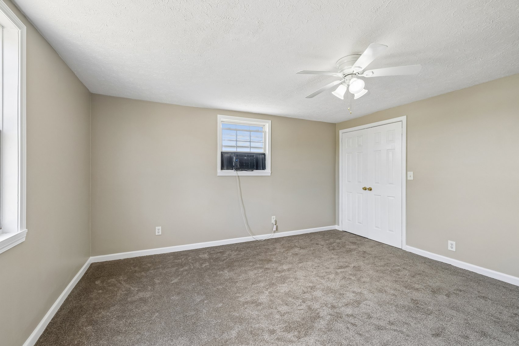 Image for 290 E. Cemetery Street, Pulaski