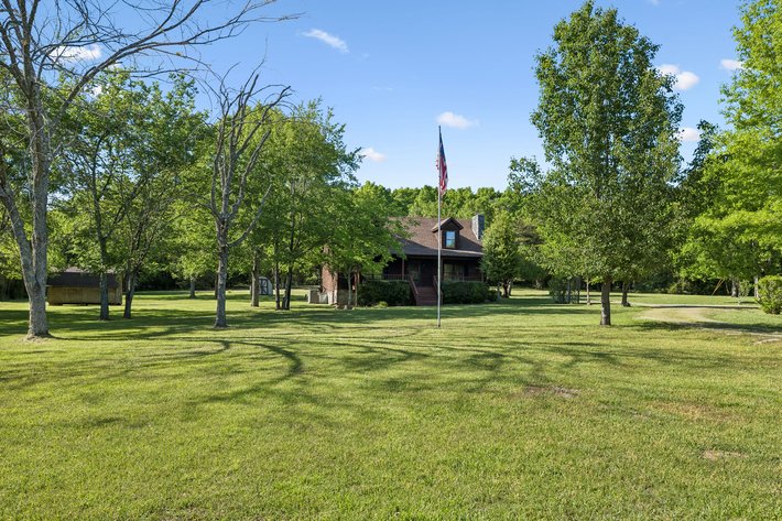 Image for 1650 Dickens Hill Road, Bradyville