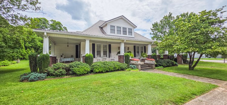Image for 303 Main Street, Decherd