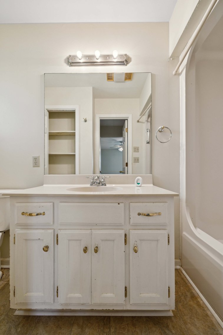 Image for 215 Primrose Lane, Lebanon
