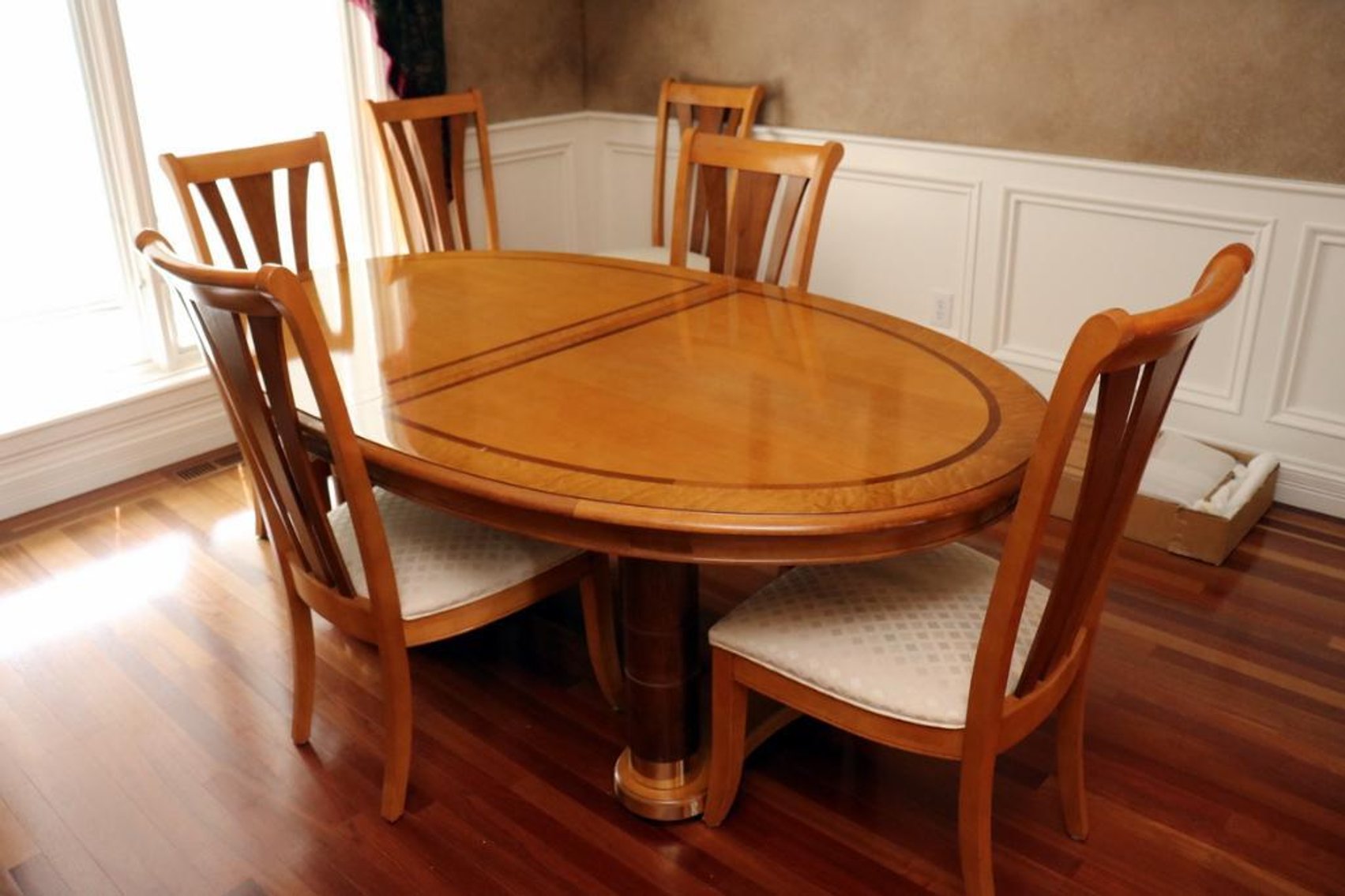 Image for Absolute Downsizing Auction in Crestwood