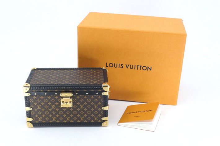 Image for Phase 2: Luxury Handbag Summer Auction Event