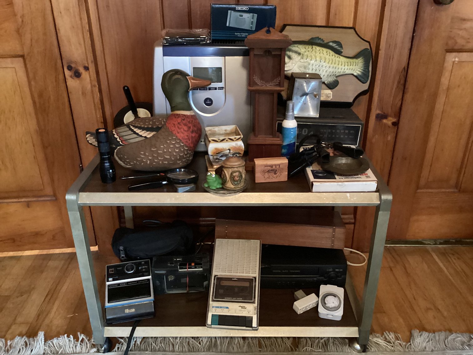 Image for Large Lot of Decor and Electronic Items