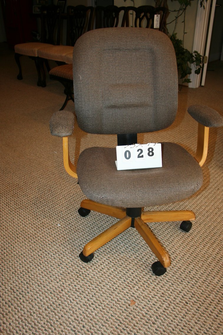 Image for Vintage Swivel Office Chair