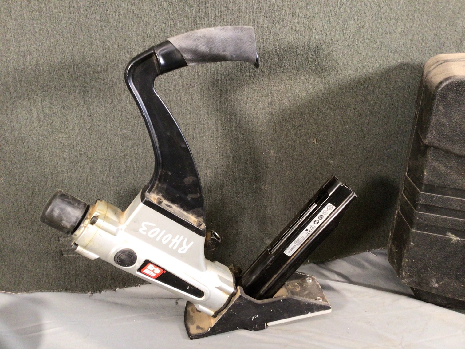 Image for Grip Rite carpet nailer