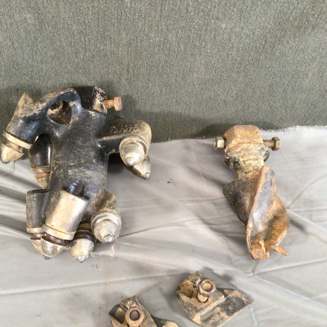 Image for Caterpillar 6” rock bit