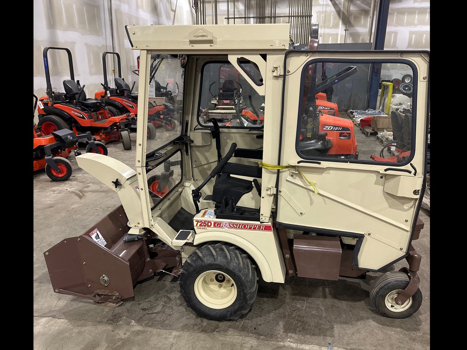 Image for Grasshopper 725D DIESEL