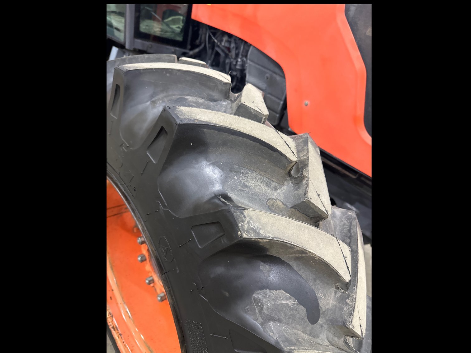 Image for Kubota M9540 Hydraulic Shuttle