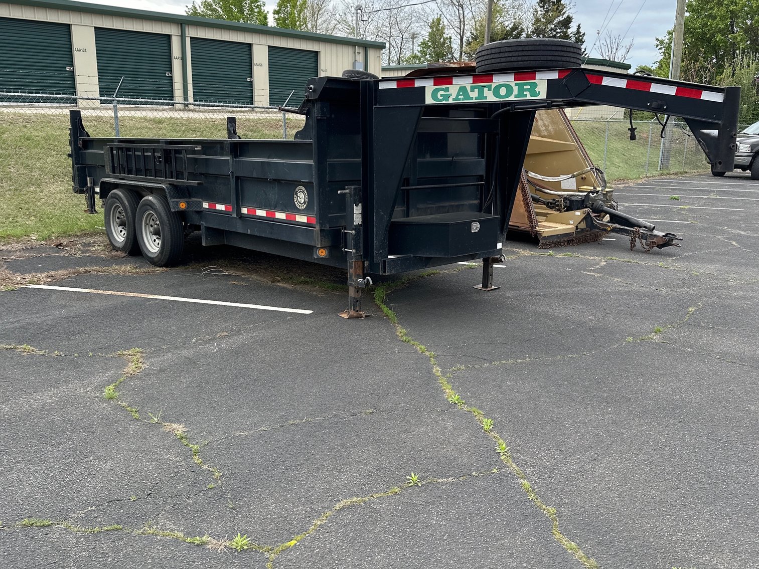 Image for Gator Gooseneck Dump Trailer