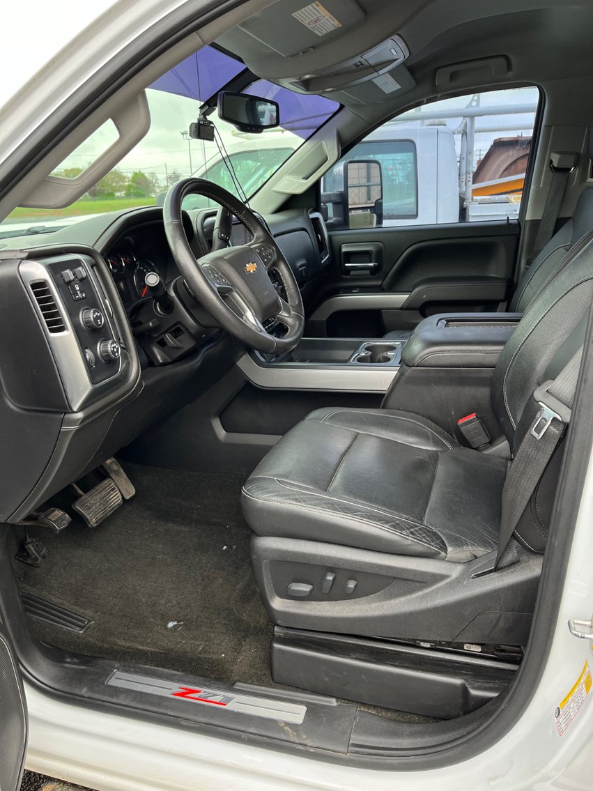 Image for 2017 Chevrolet Silverado Pickup Truck 2500 HD 4X4 Crew Cab Duramax Diesel