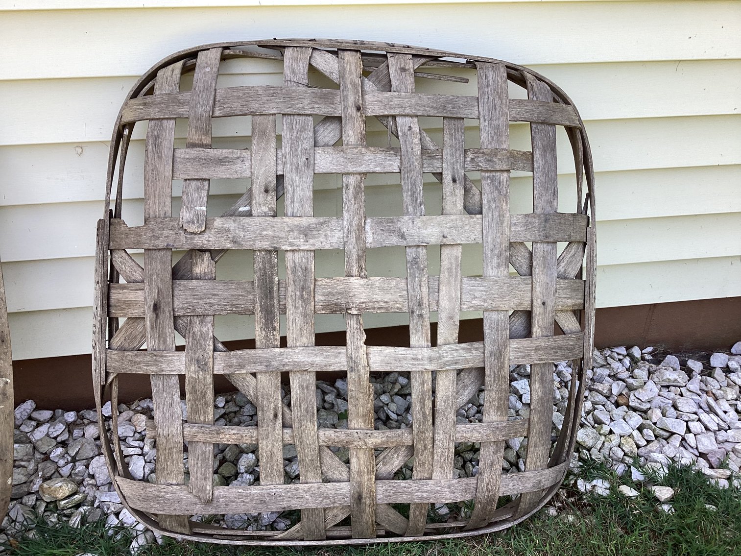 Image for Cozart Tobacco Basket