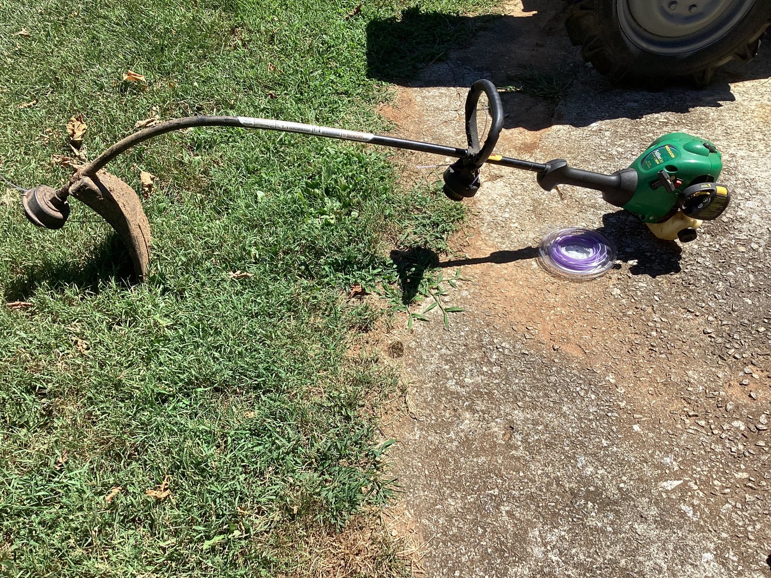 Image for Weed Eater Curved Shaft String Trimmer