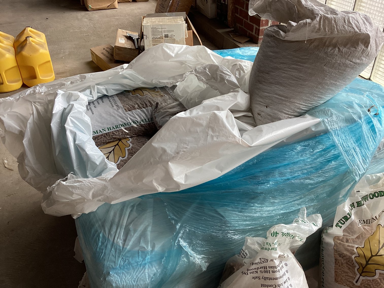 Image for Hardwood Pellets for pellet stoves 15+/- Bags