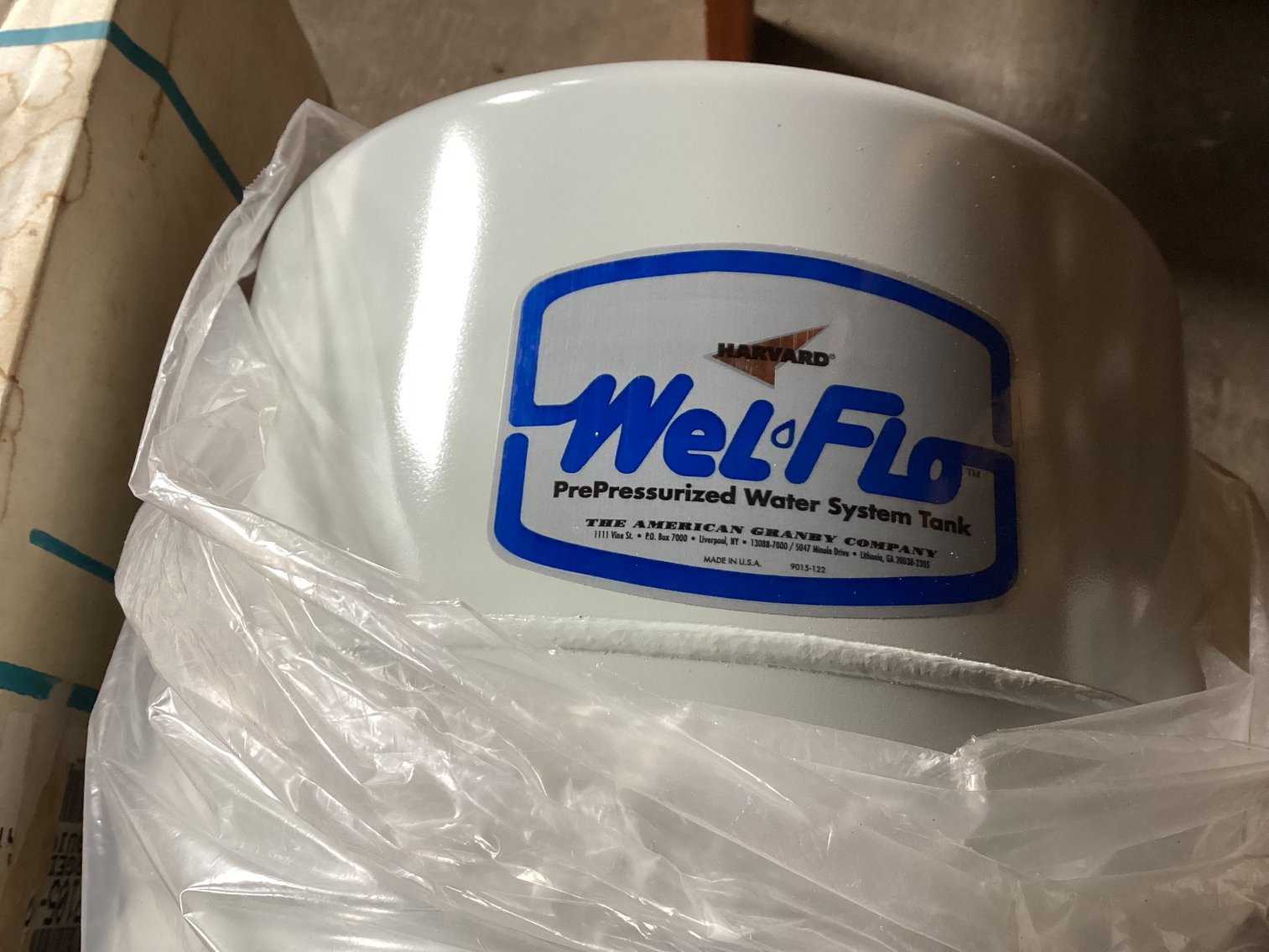 Image for Well Flo - Pressure Tanks - 3 tanks - 3 sizes