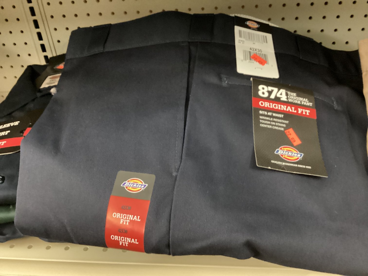 Image for Men’s shirts and pants, various sizes