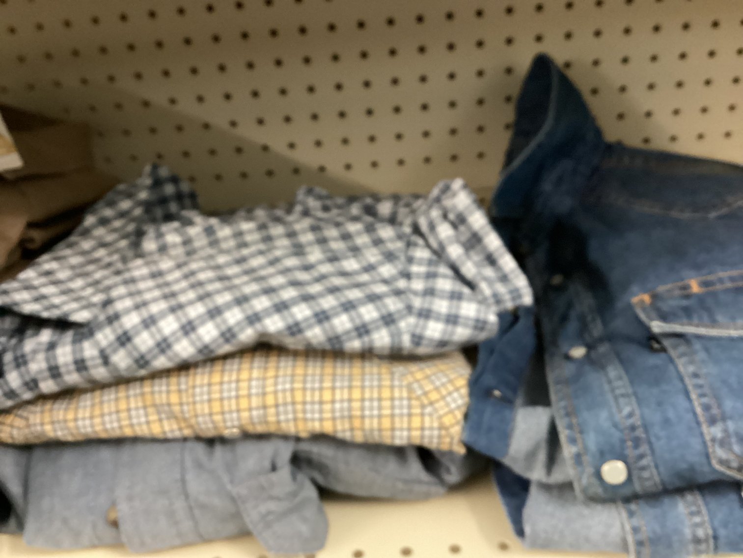 Image for Men’s shirts and pants, various sizes