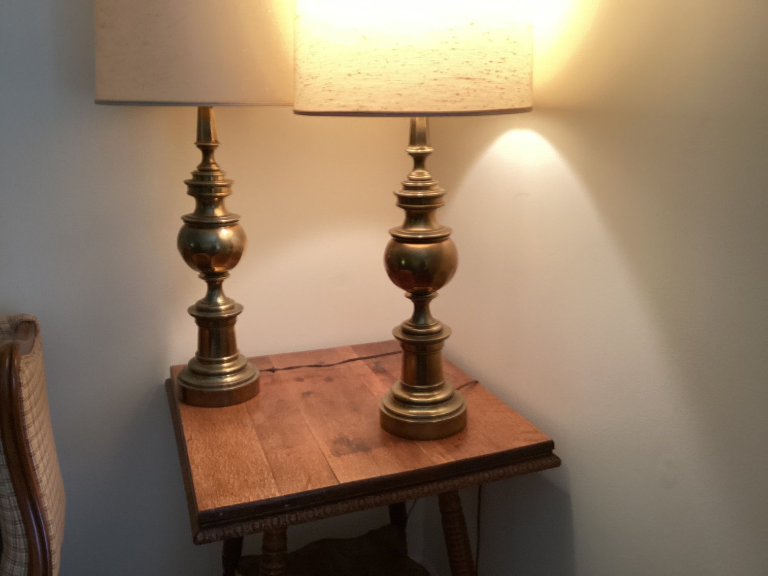 Image for Oak Bible Table with Two Lamps