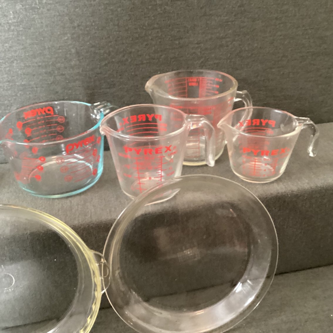 Image for Vintage Pyrex, including measuring cups, pie plastes