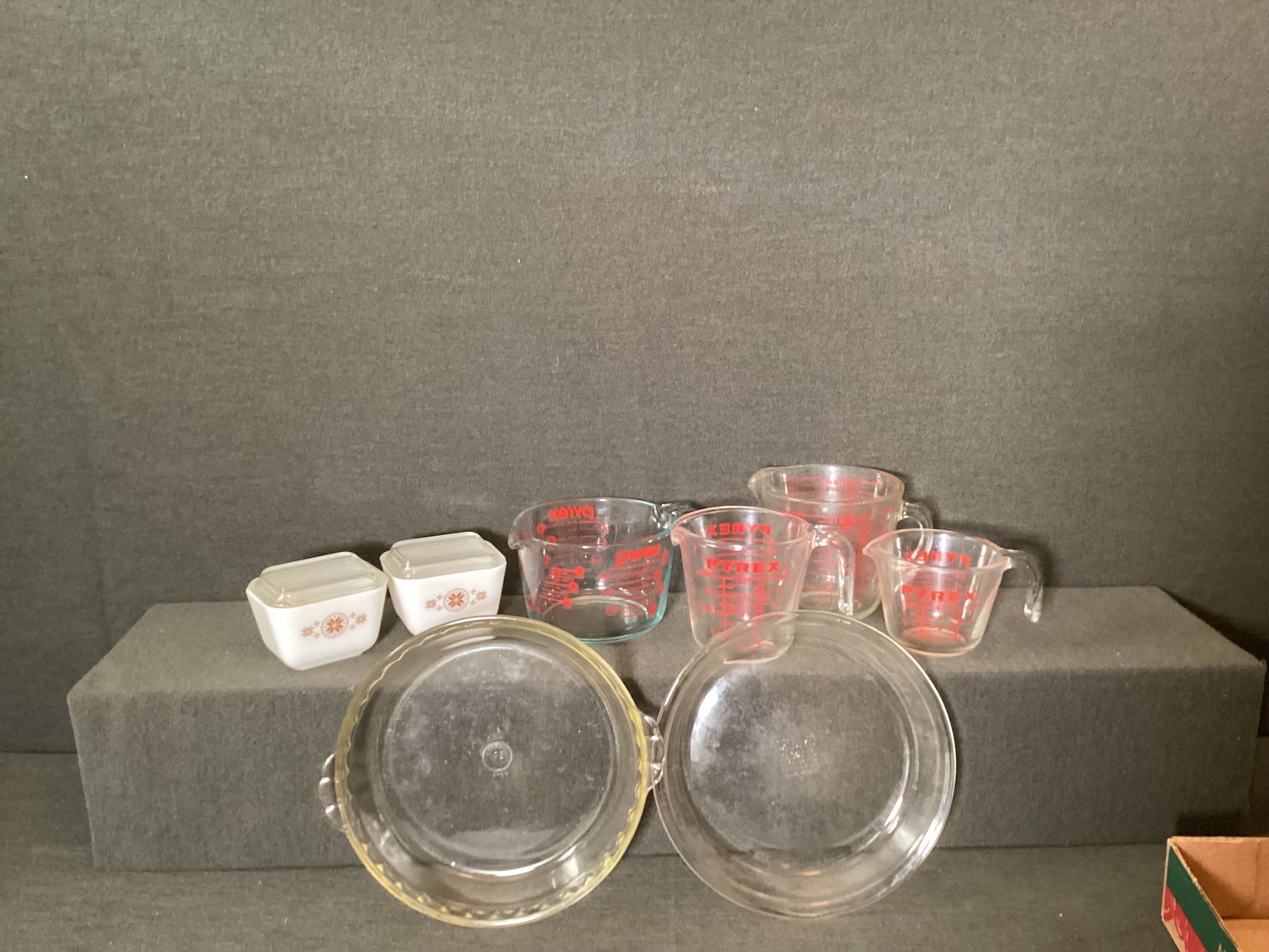 Image for Vintage Pyrex, including measuring cups, pie plastes