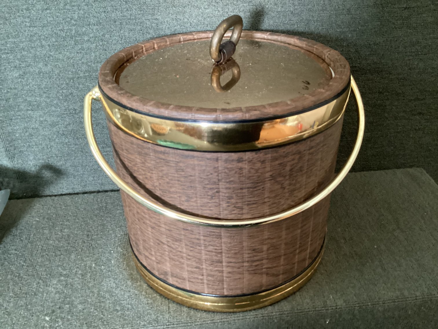 Image for Assorted kitchen items. Chafing dish is Pyrex