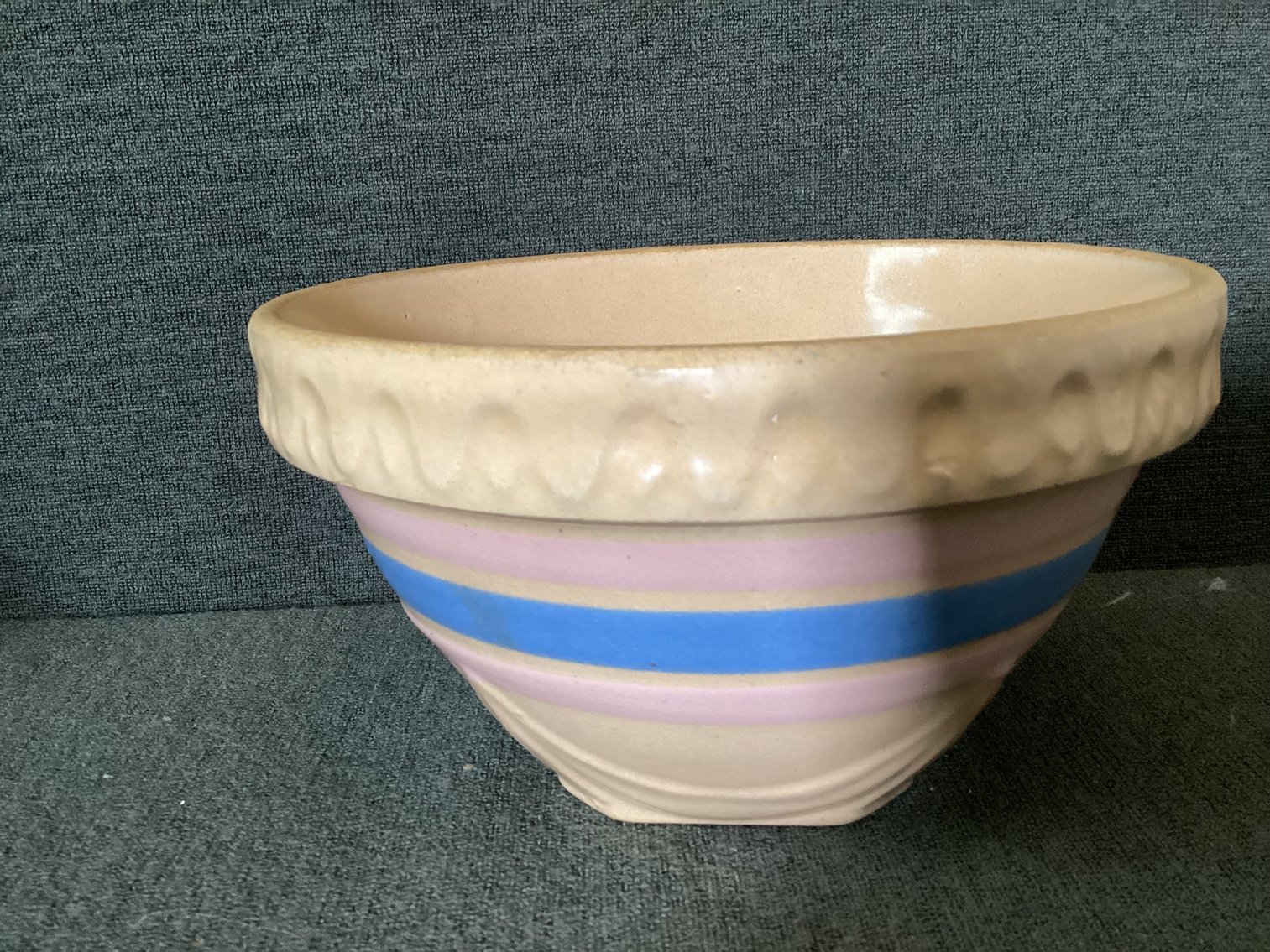 Image for Various dishes, including USA bean pot and USA bowl, both in very good condition