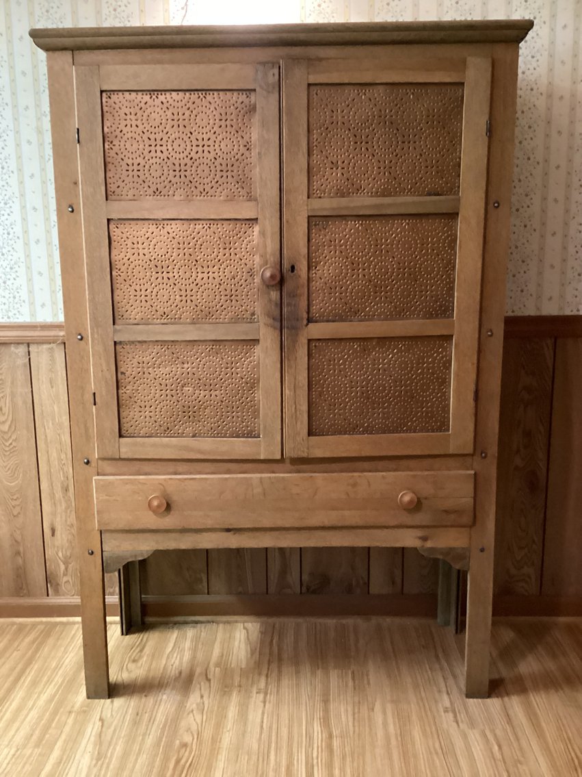 Image for Oak pie safe.