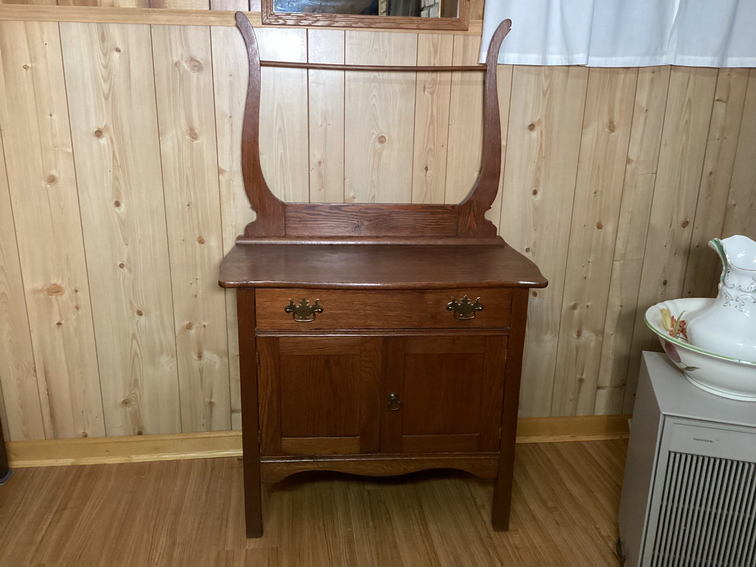 Image for Antique Oak Wash Stand