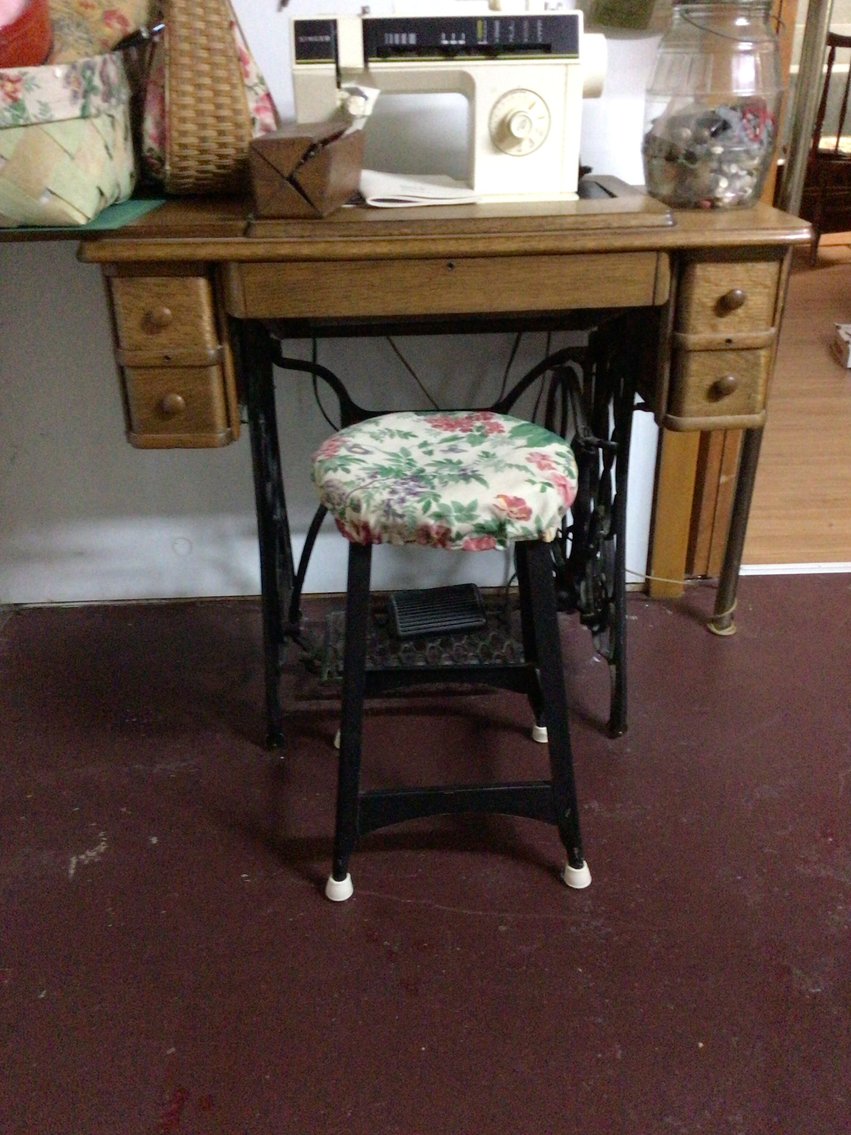 Image for Antique Sewing machine & supplies