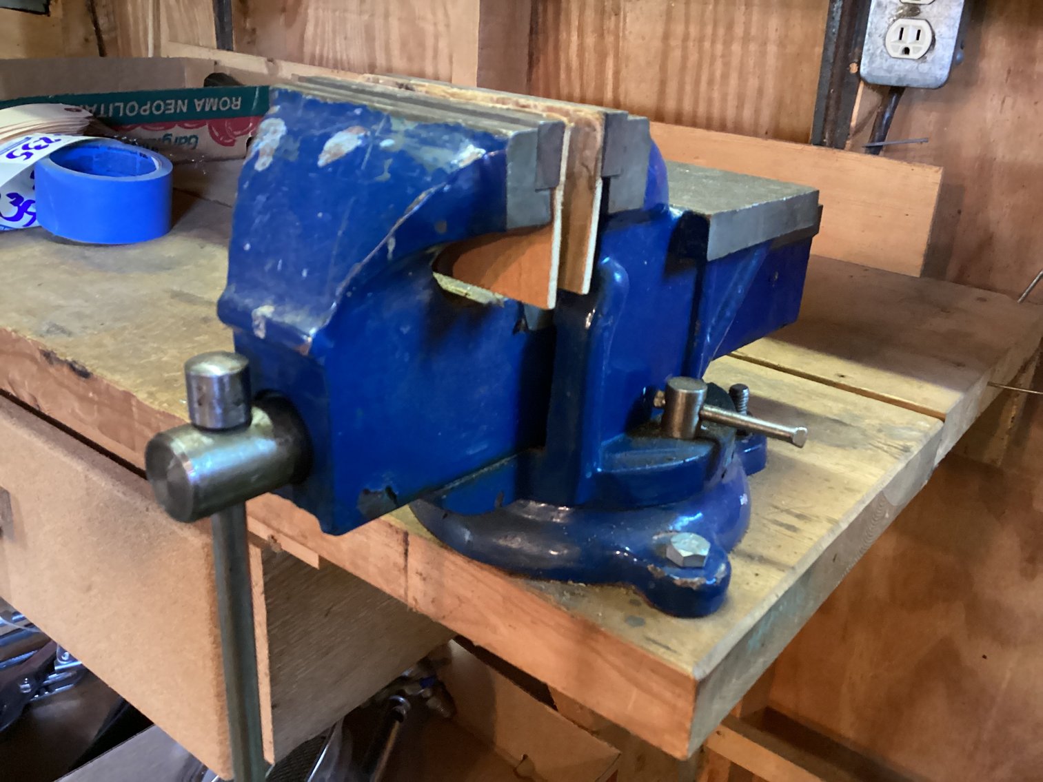 Image for Great Neck 4” Vise