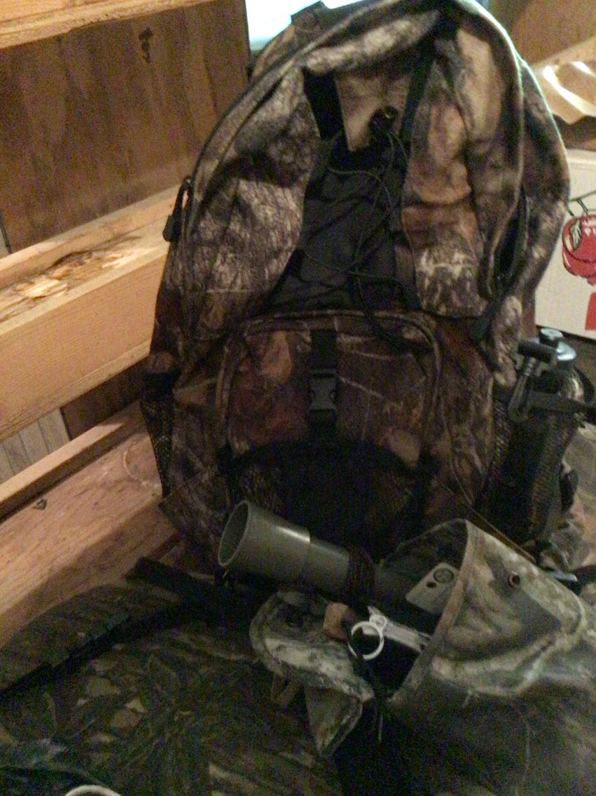 Image for Camoflouge backpacks, gloves, inflatable turkey decoys