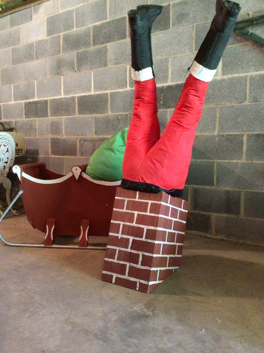 Image for I’m stuck, get me out!!  Unique Santa Clause & Sleigh