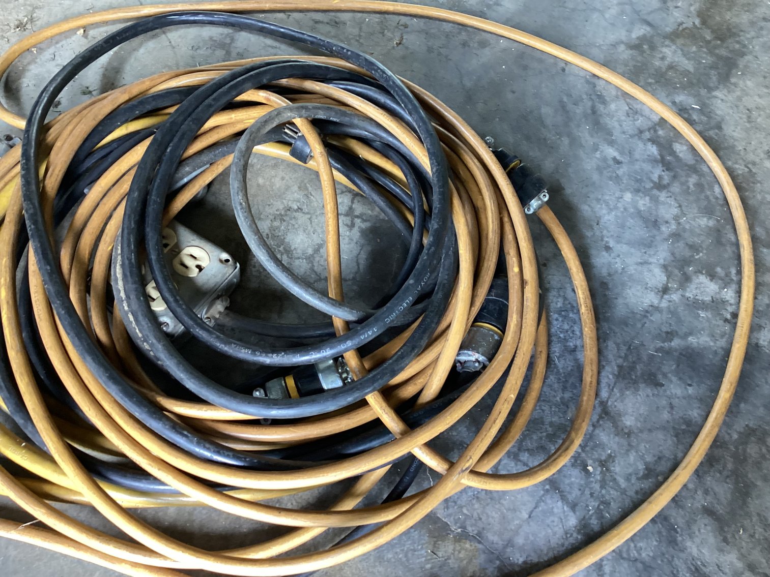Image for Large Lot of Extension and Drop Cords