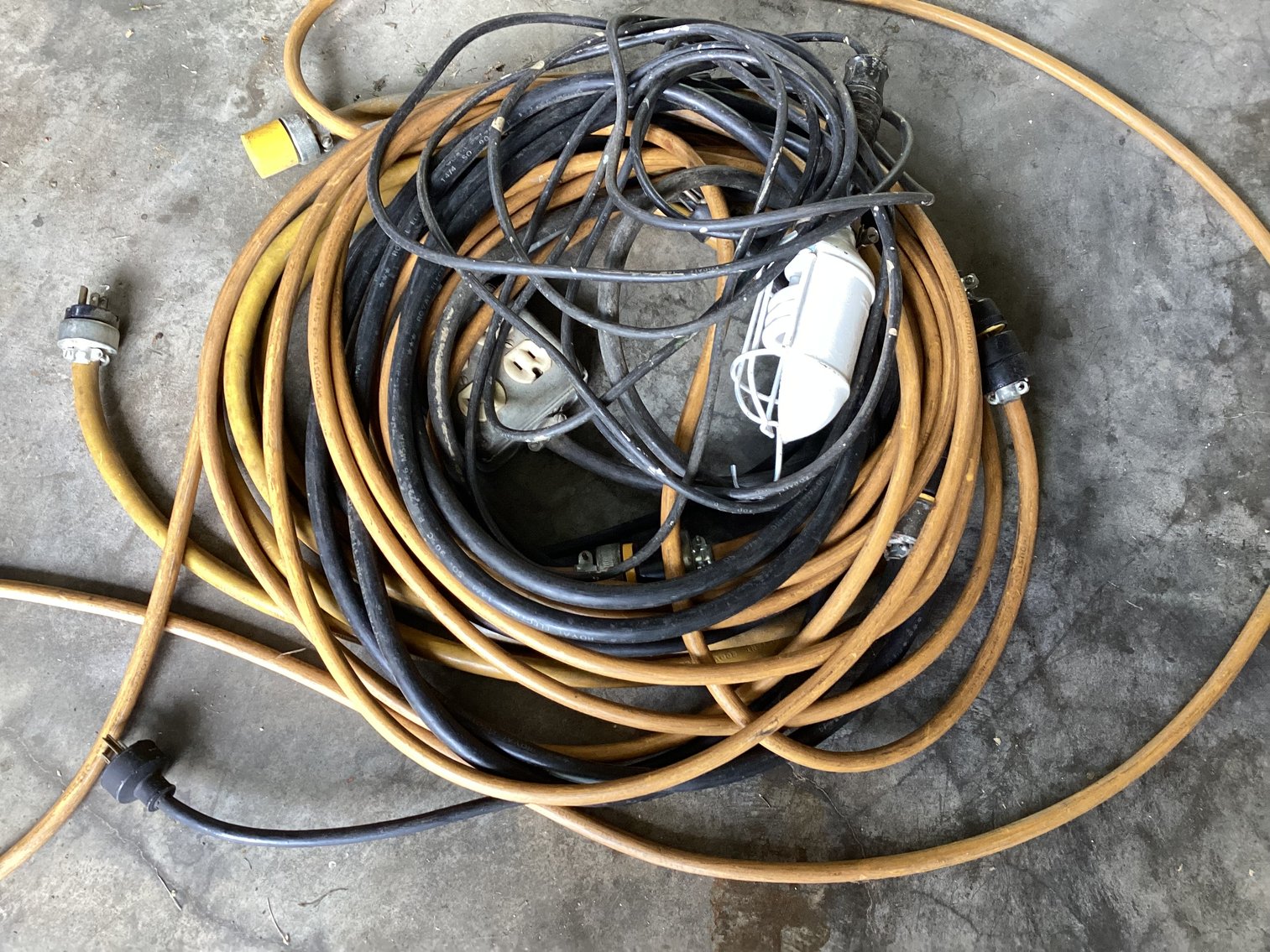 Image for Large Lot of Extension and Drop Cords