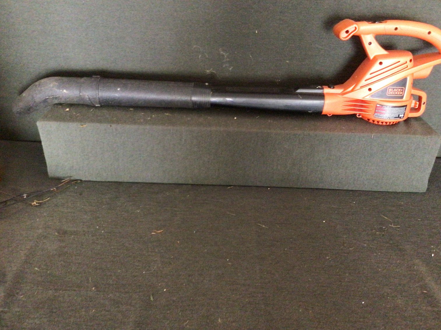 Image for Black & Decker electric leaf blower