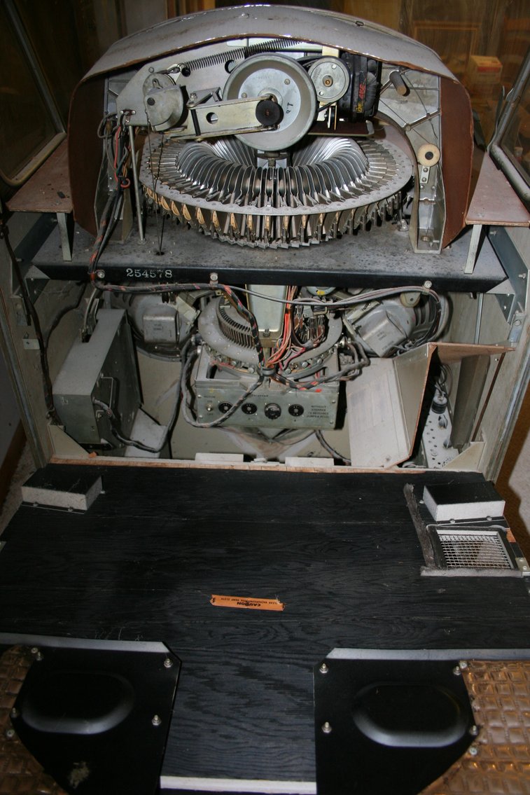 Image for Wurlitzer Model 1900 (All Original) Serial No 254569