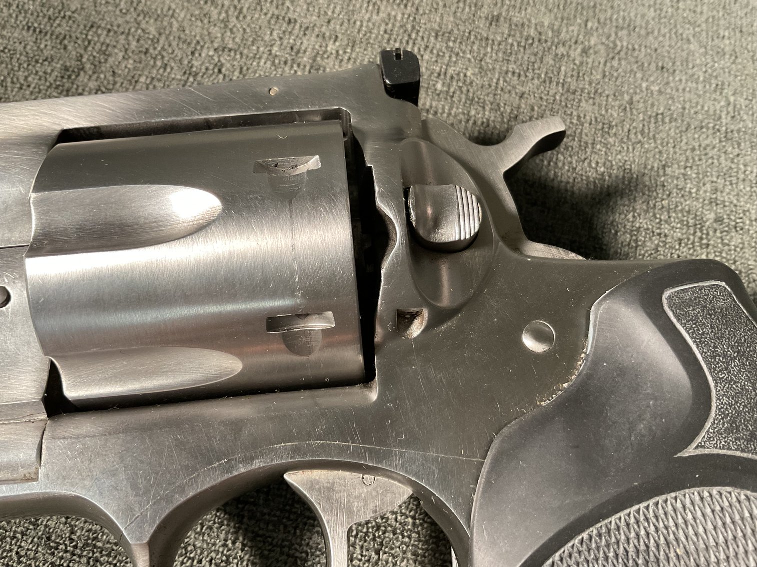 Image for Ruger RedHawk 44 Magnum 6-Shot Revolver w/ Box