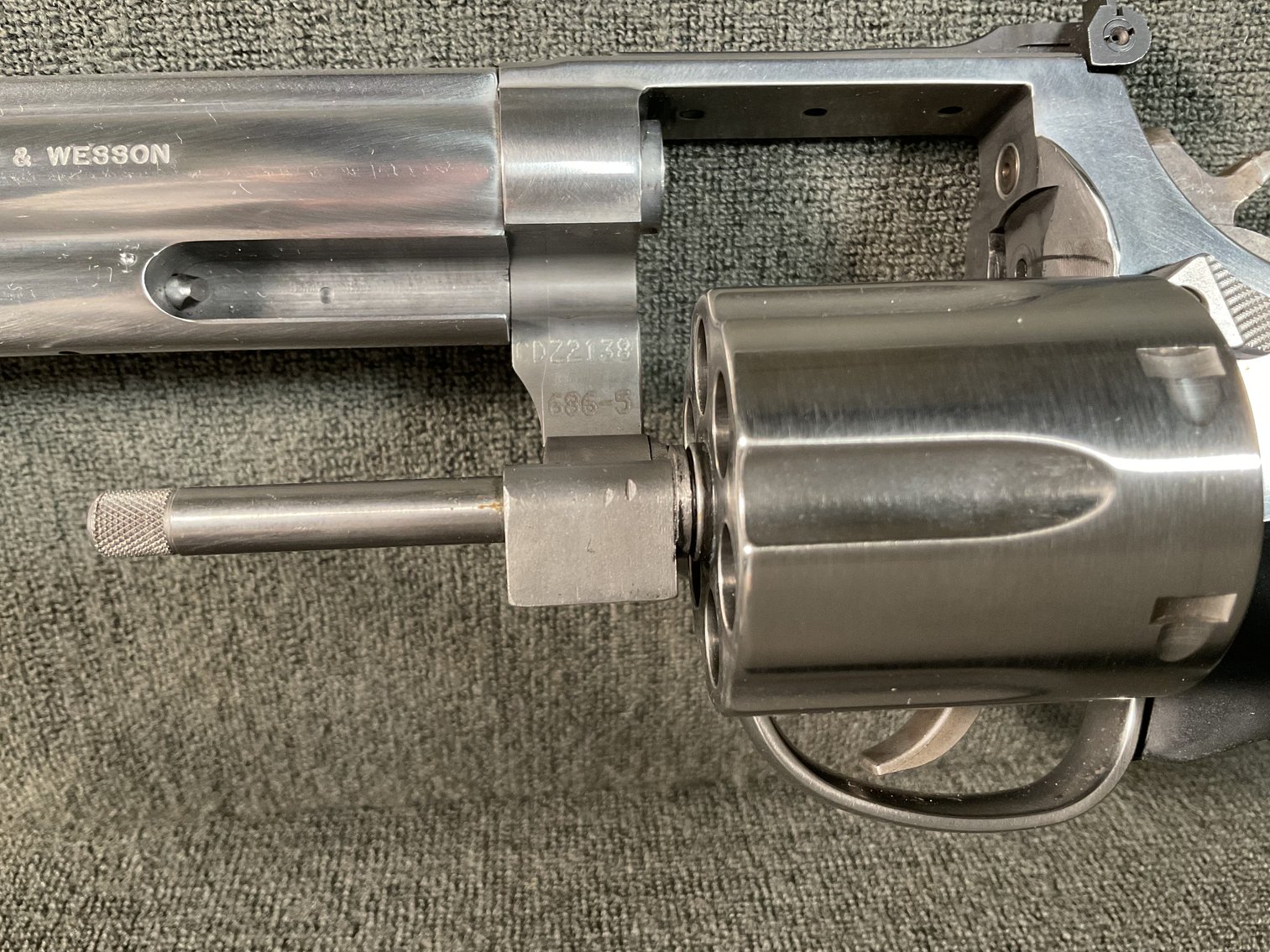 Image for S&W M686-5 357 Magnum 6-Shot Revolver