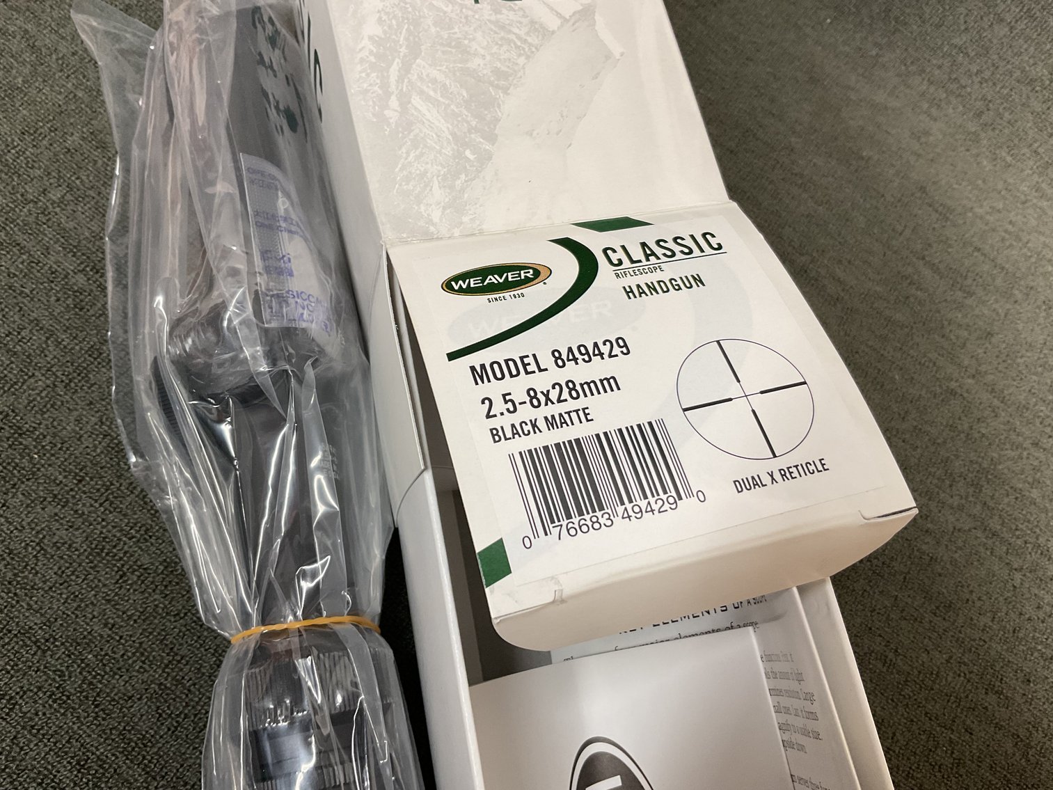 Image for Weaver Pistol Scope NIB