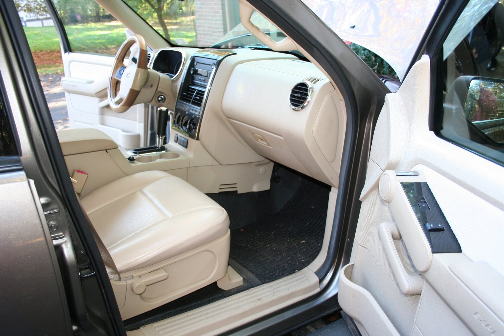 Image for 2006 Ford Sport Trac 4X4 Explorer XLT - V8