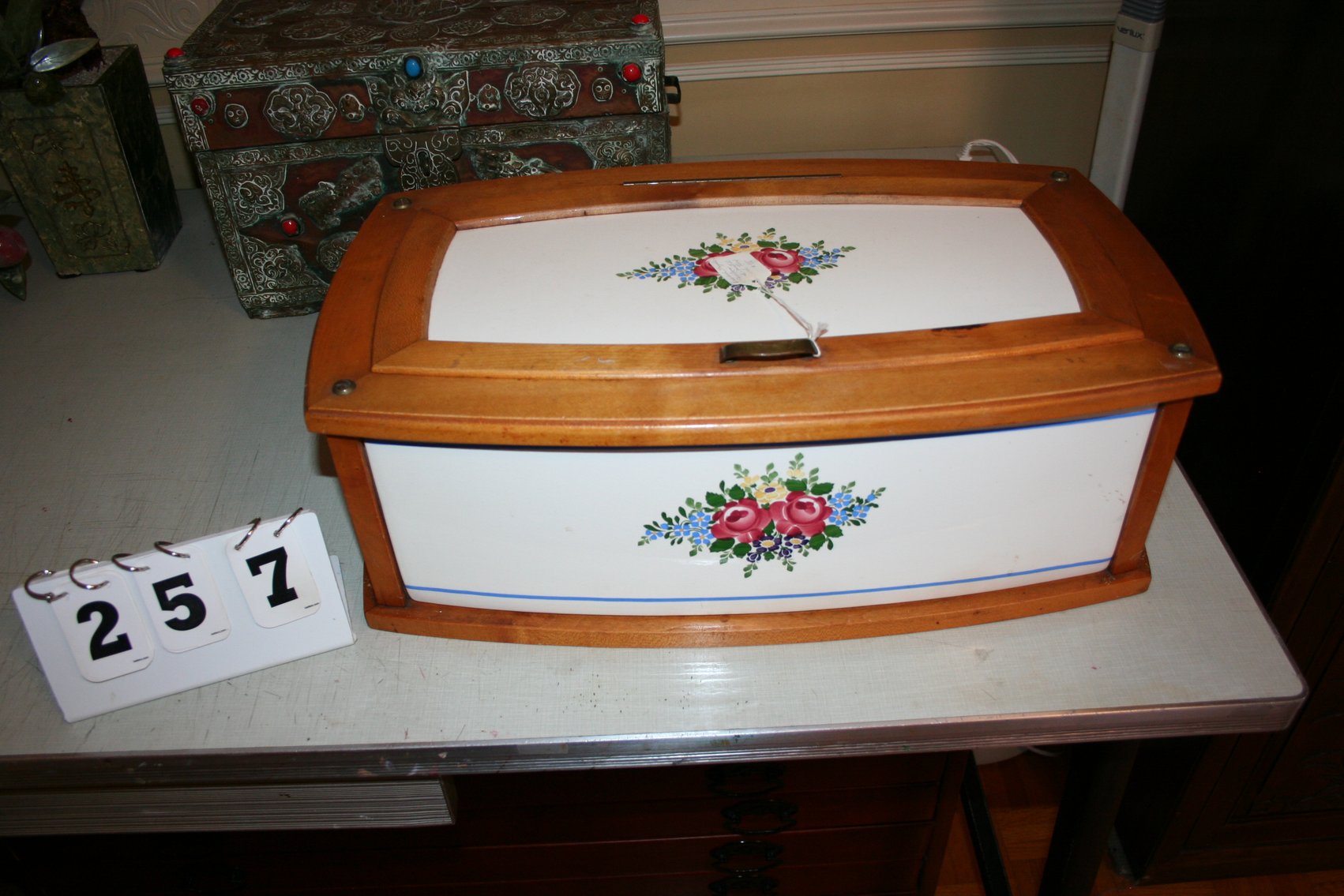 Image for Maple & Porcelain Box 20