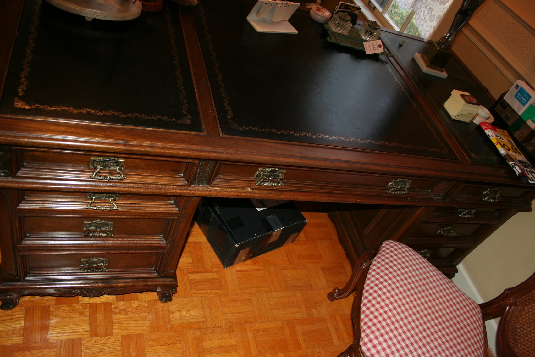 Image for Vintage Leather Top Writing Desk / Walnut