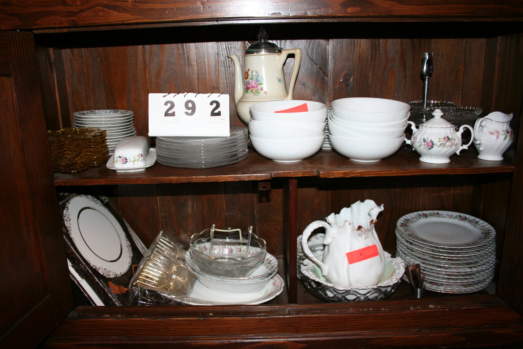 Image for Dishes / 2 Shelves / All Contents