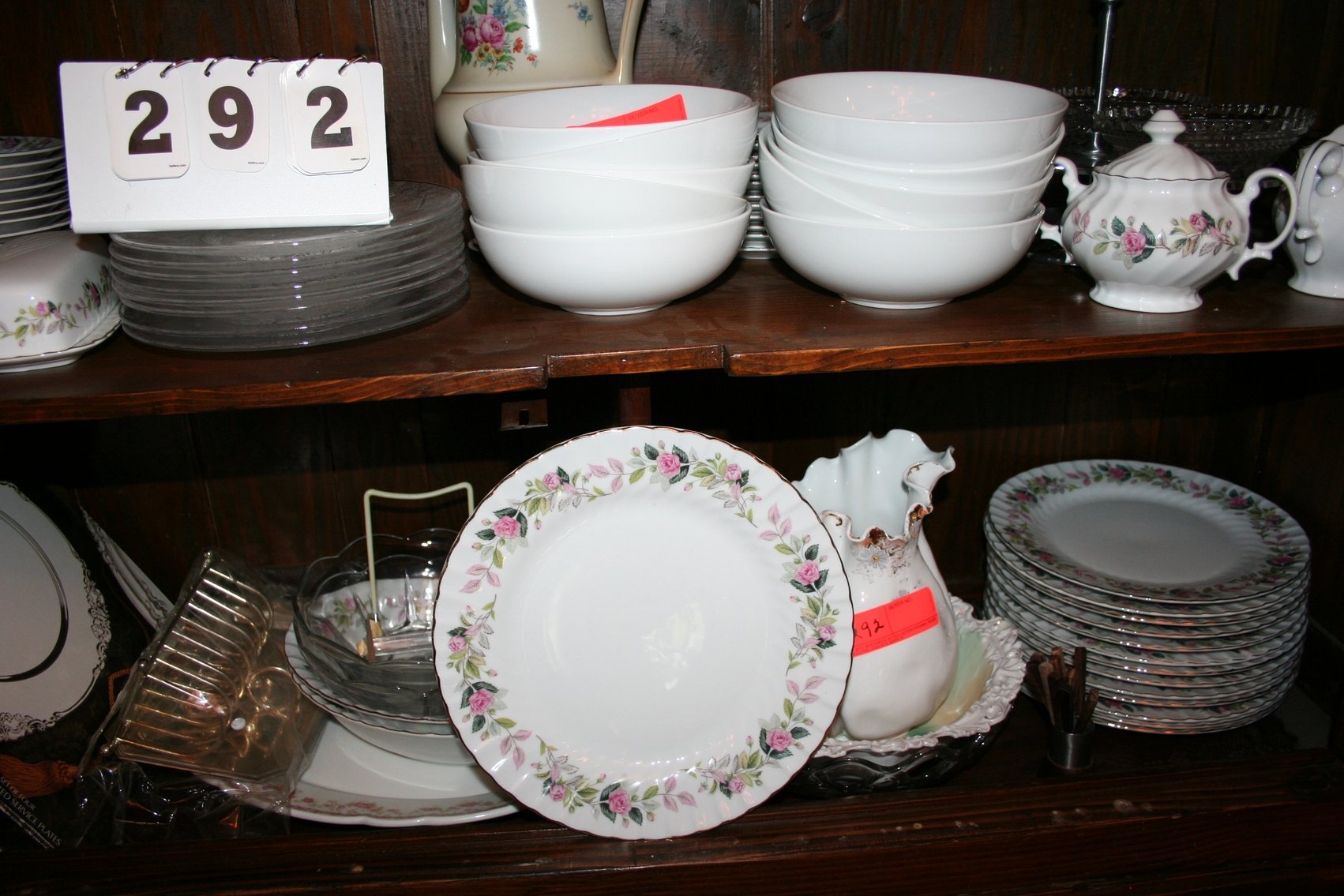 Image for Dishes / 2 Shelves / All Contents