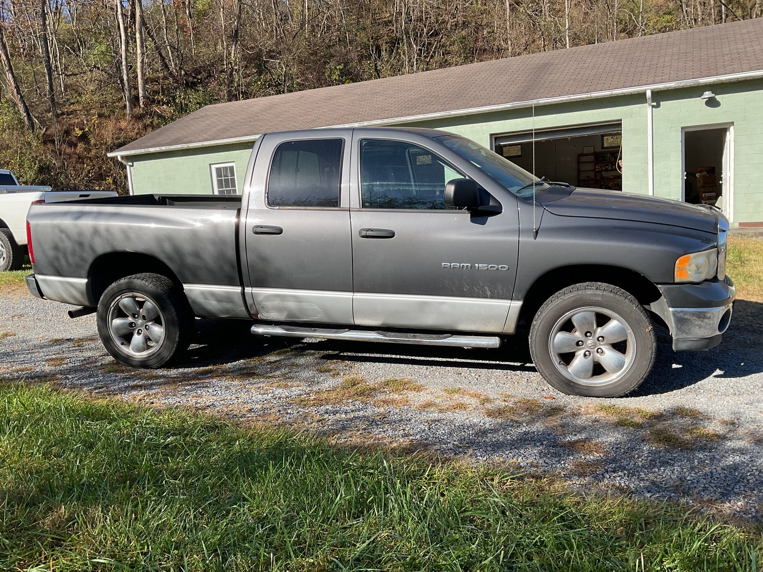 Image for 2002 Dodge RAM 1500 Pick Up Truck w/ Crew Cab