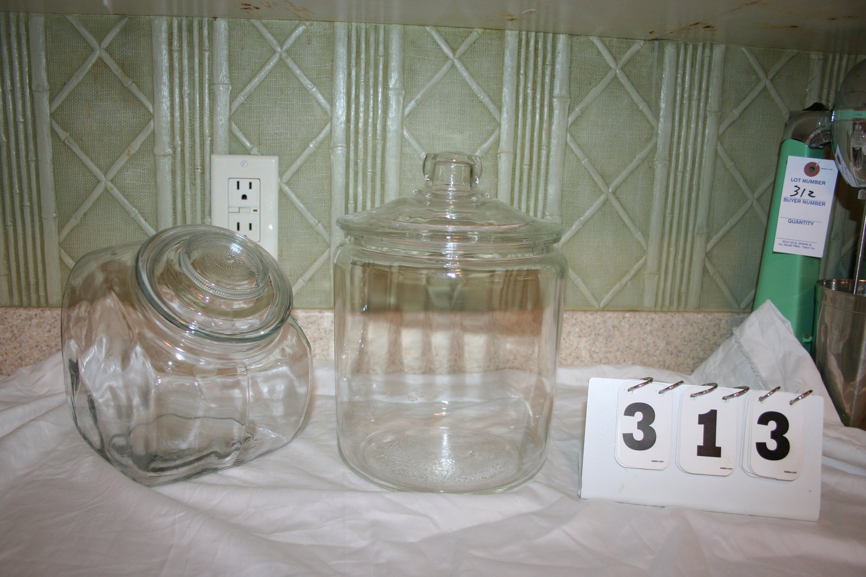 Image for Vintage Cookie Jars (2)