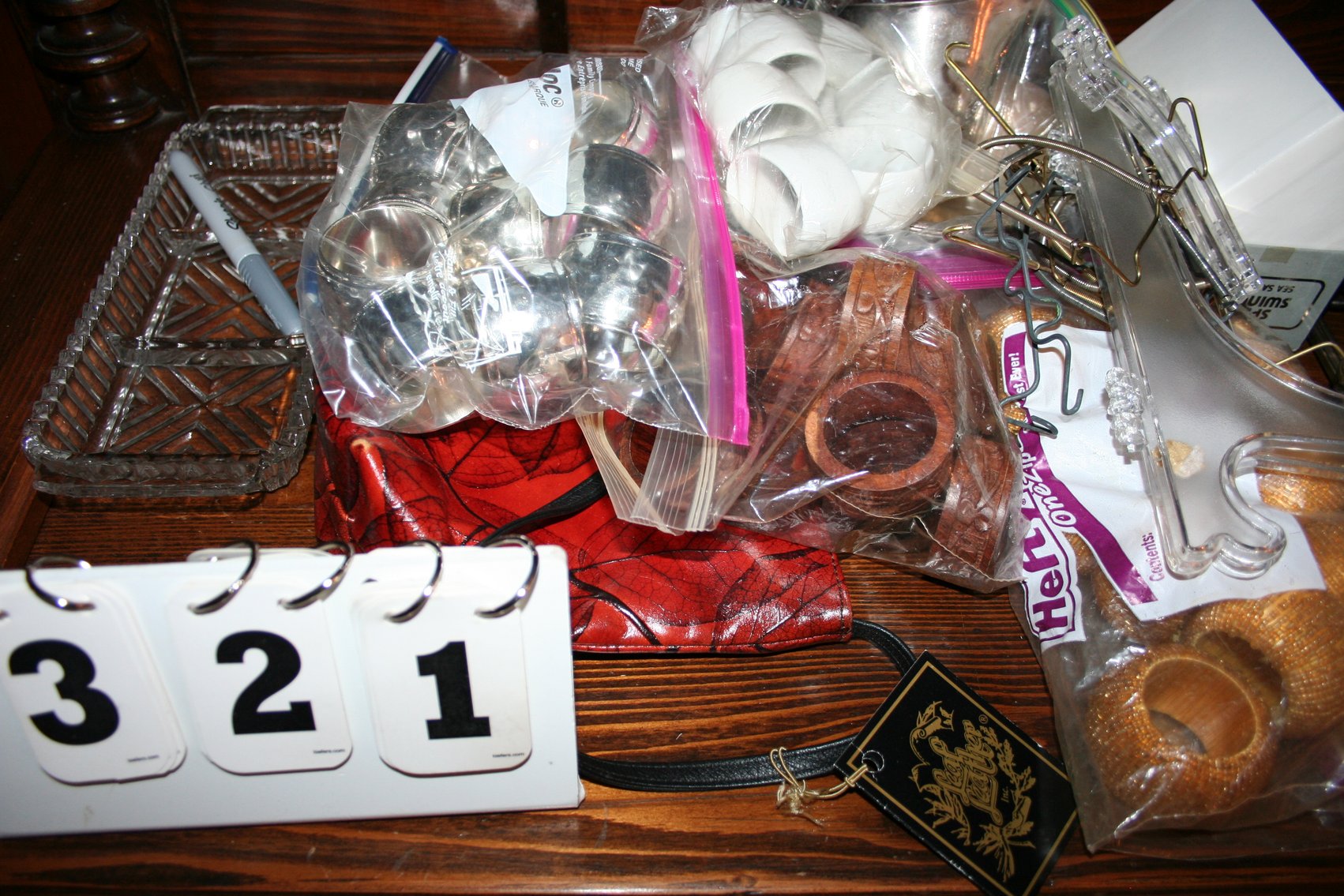 Image for Dozens - Napkin Rings / Misc Items