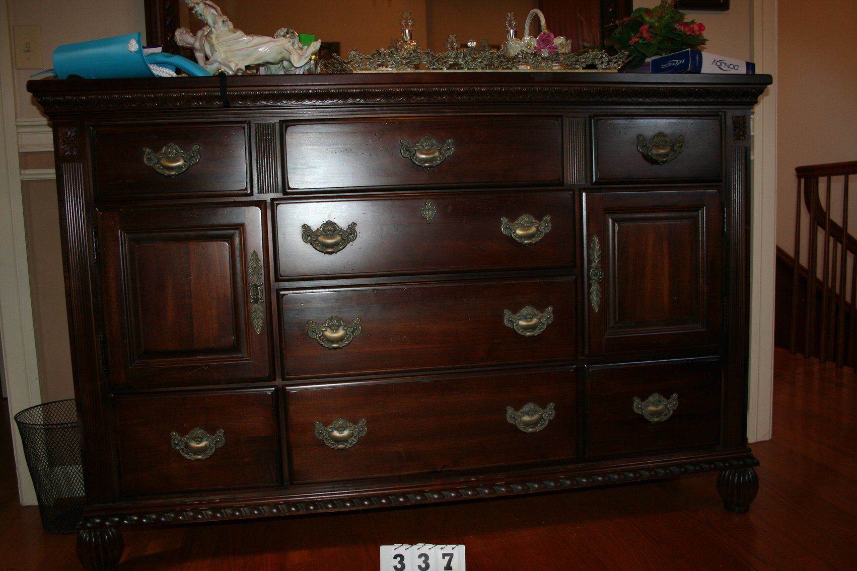 Image for Vintage Bedroom Set (5 Pieces)