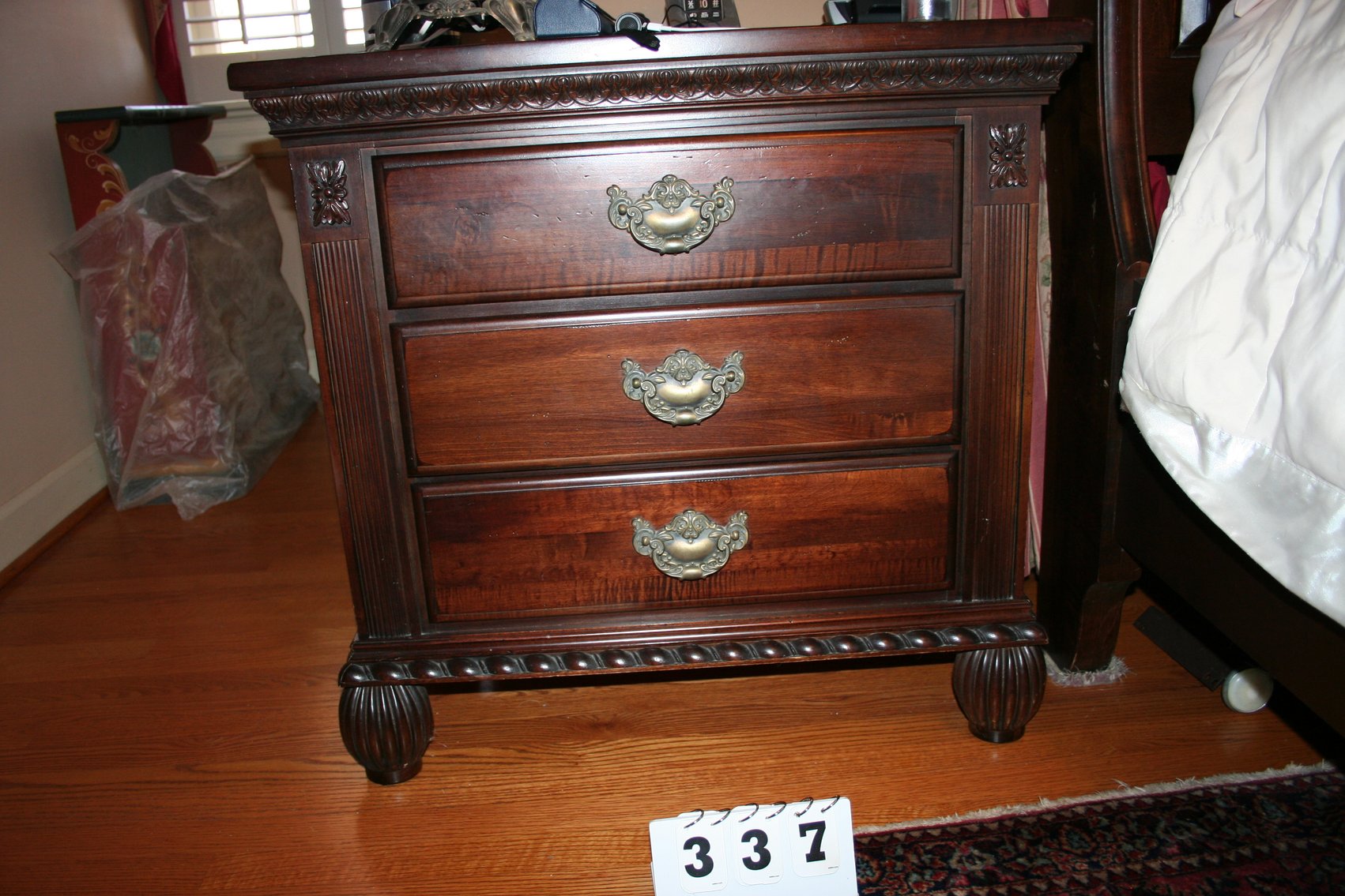 Image for Vintage Bedroom Set (5 Pieces)