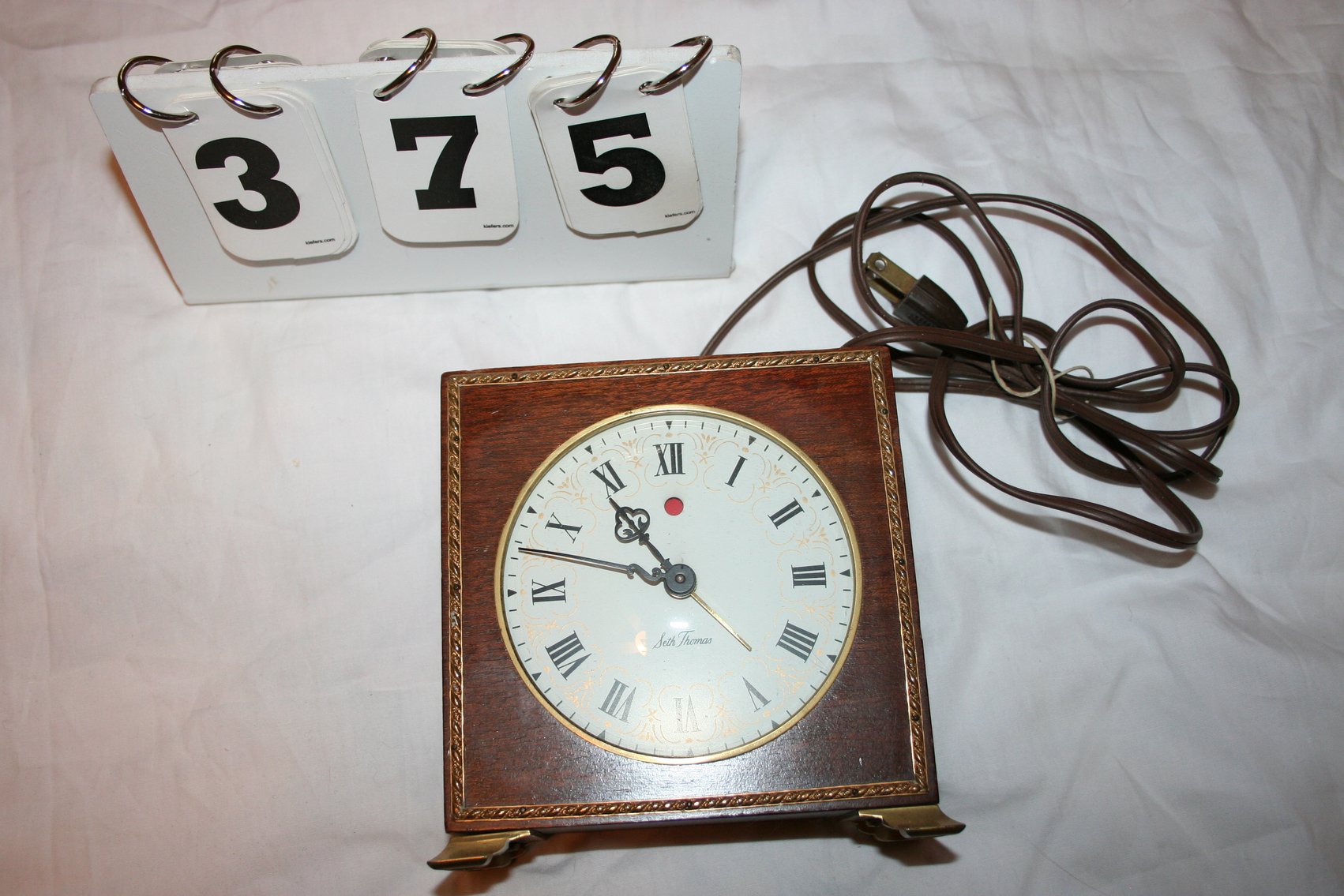 Image for Vintage Seth Thomas Clock (Working) 1960