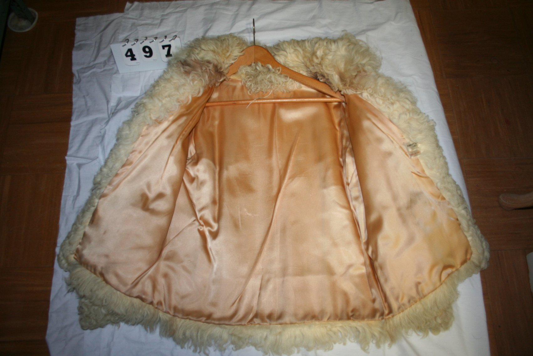Image for Sheep Skin Size 4